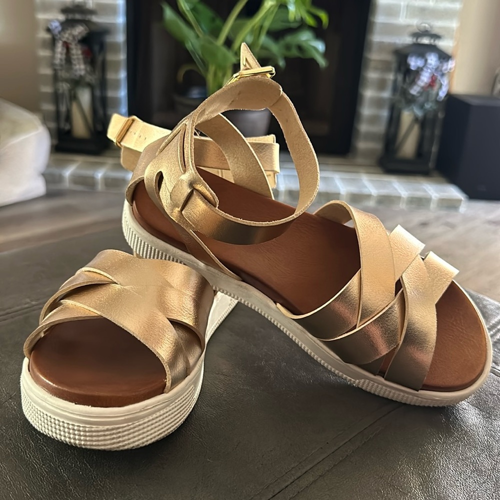 Mia rose gold sandals